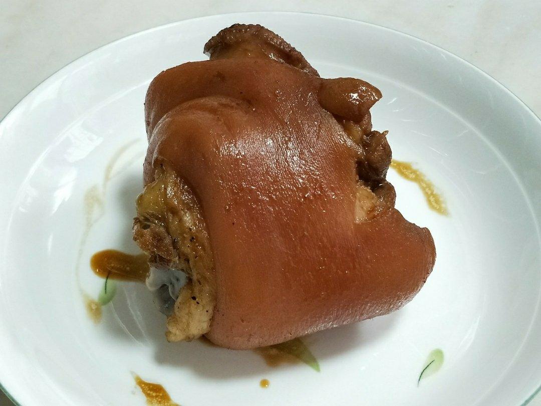酱香卤猪蹄