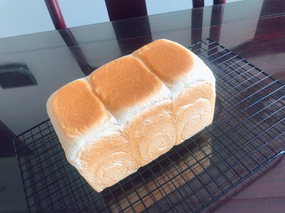 《Tinrry+》软绵绵的白吐司