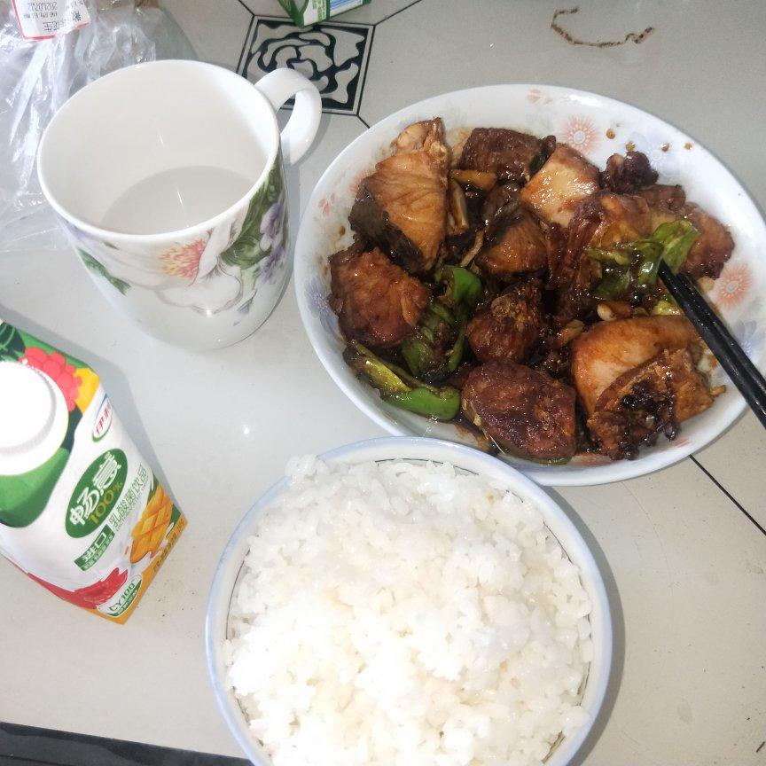 红烧鱼块