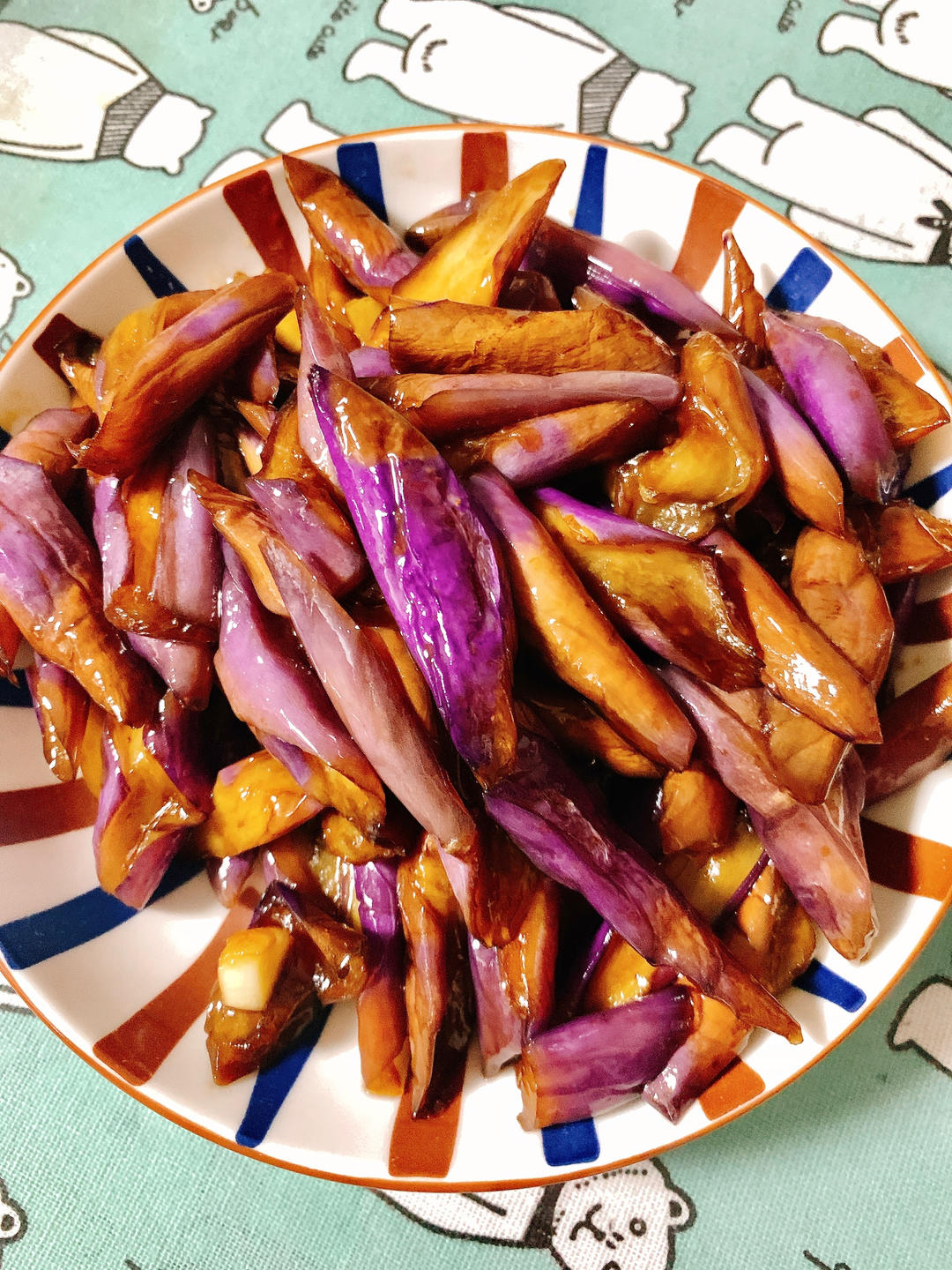 不会变黑的肉末茄子特别废饭