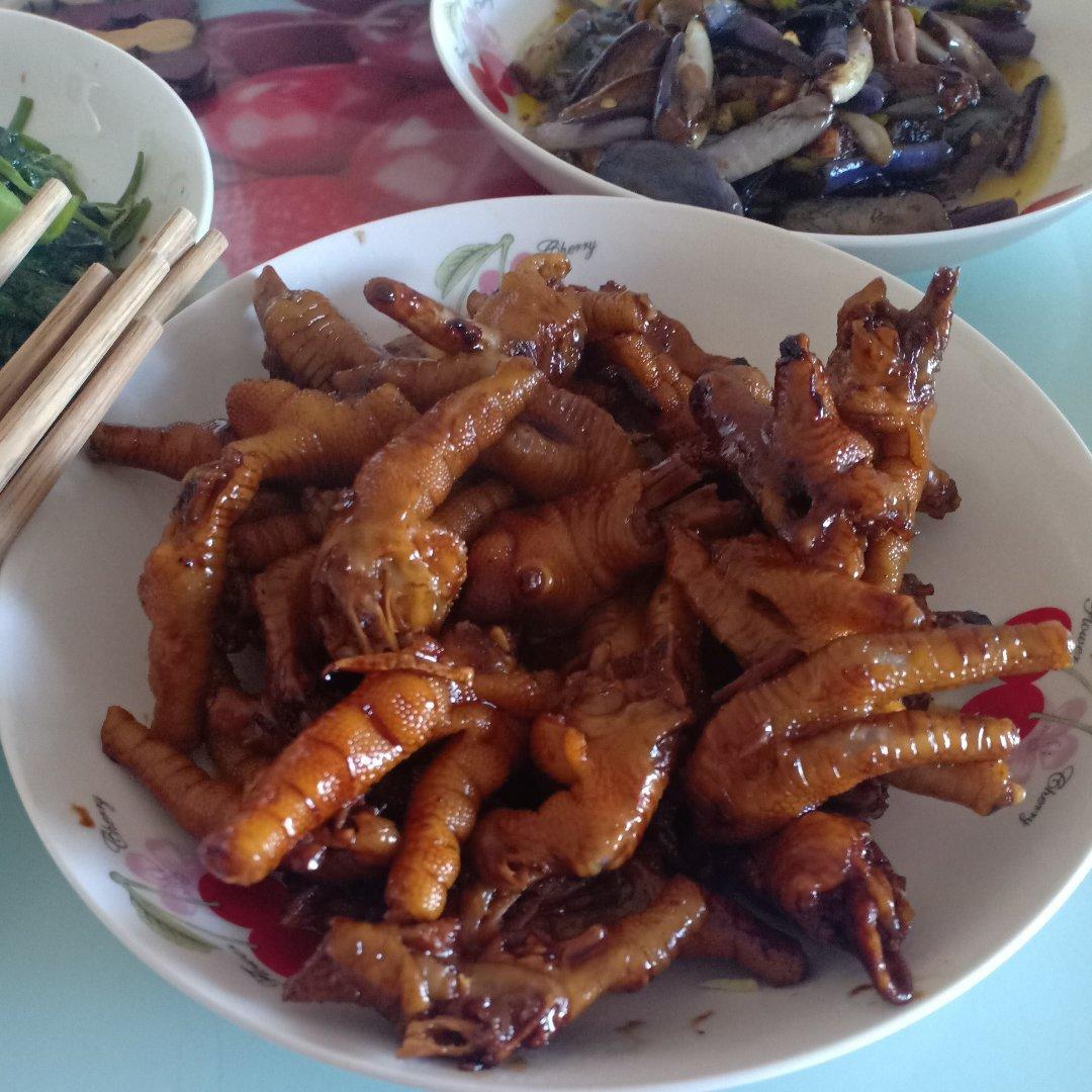 两岁以上宝宝辅食红烧脱骨鸡爪