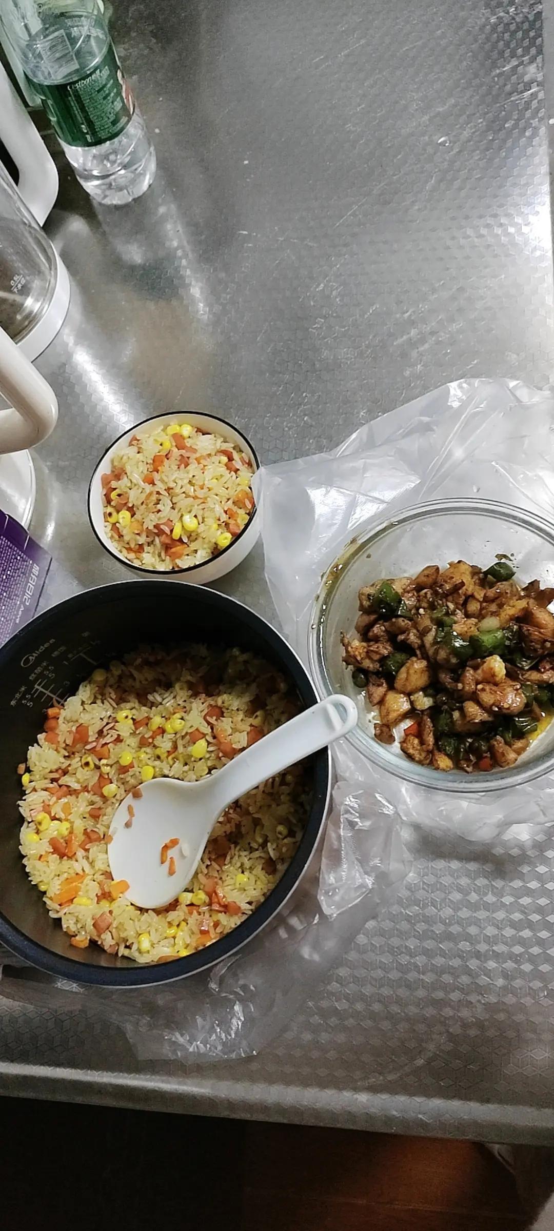 超级香的扬州炒饭/火腿鸡蛋什锦炒饭