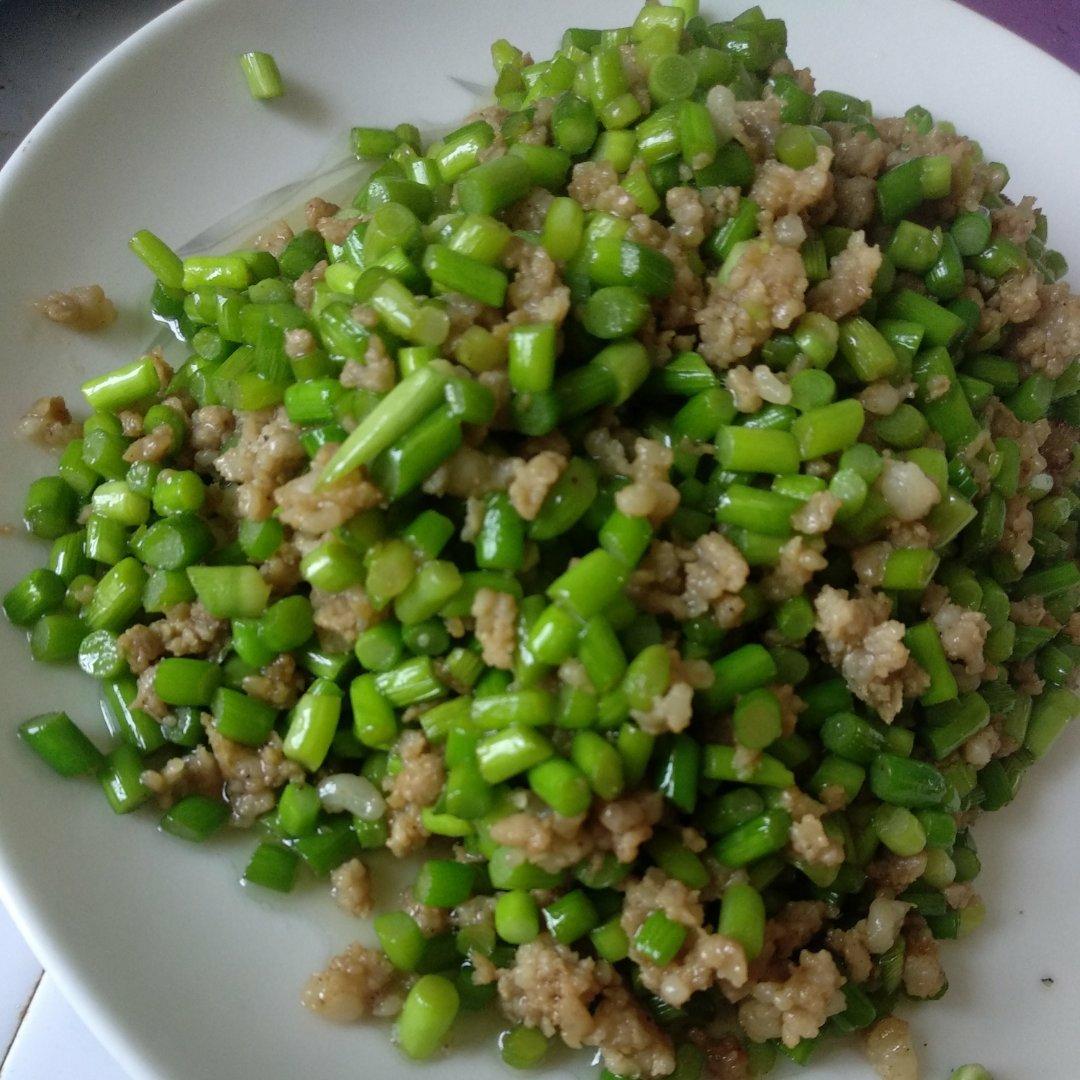 苍蝇头 （蒜台炒肉末）下饭菜