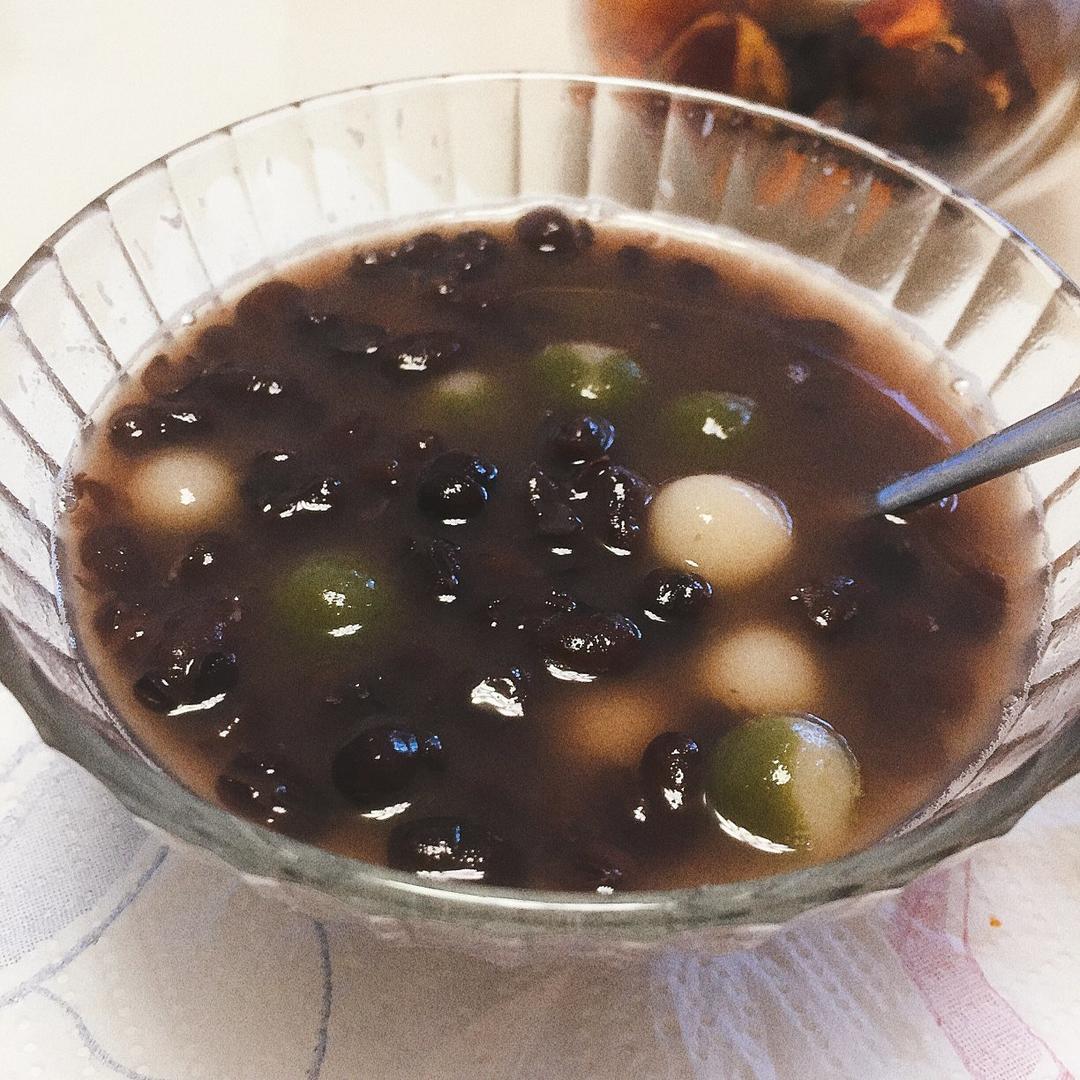 双拼抹茶小圆子红豆汤
