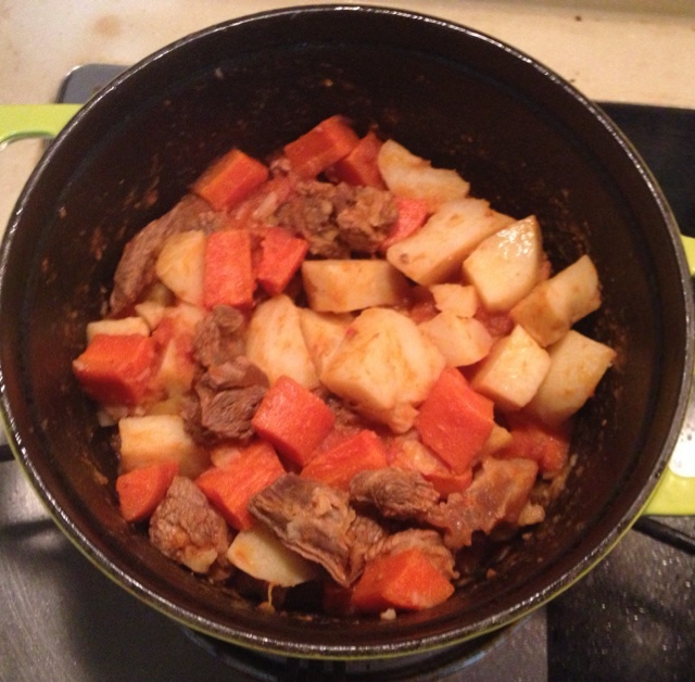 番茄牛腩煲