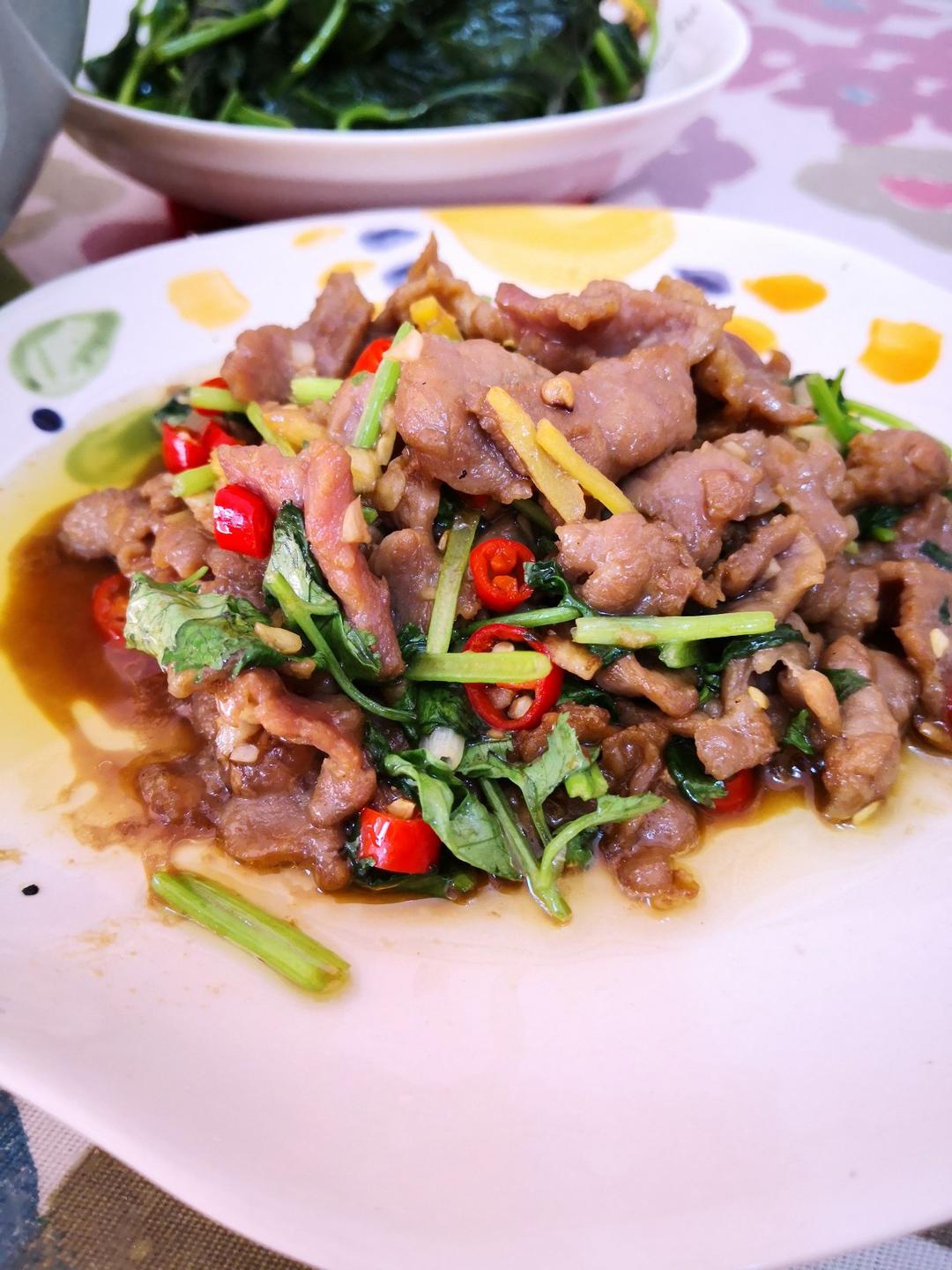 正宗湘菜小炒黄牛肉