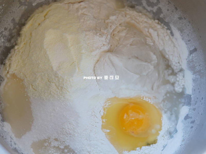 纯奶手撕吐司的做法 步骤1