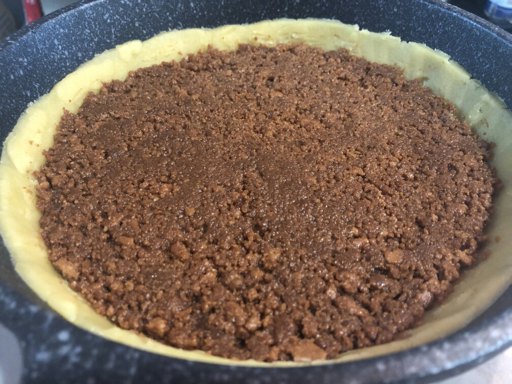 超级好吃分层明显的平底锅版三层焦糖芝士蛋糕的做法 步骤5
