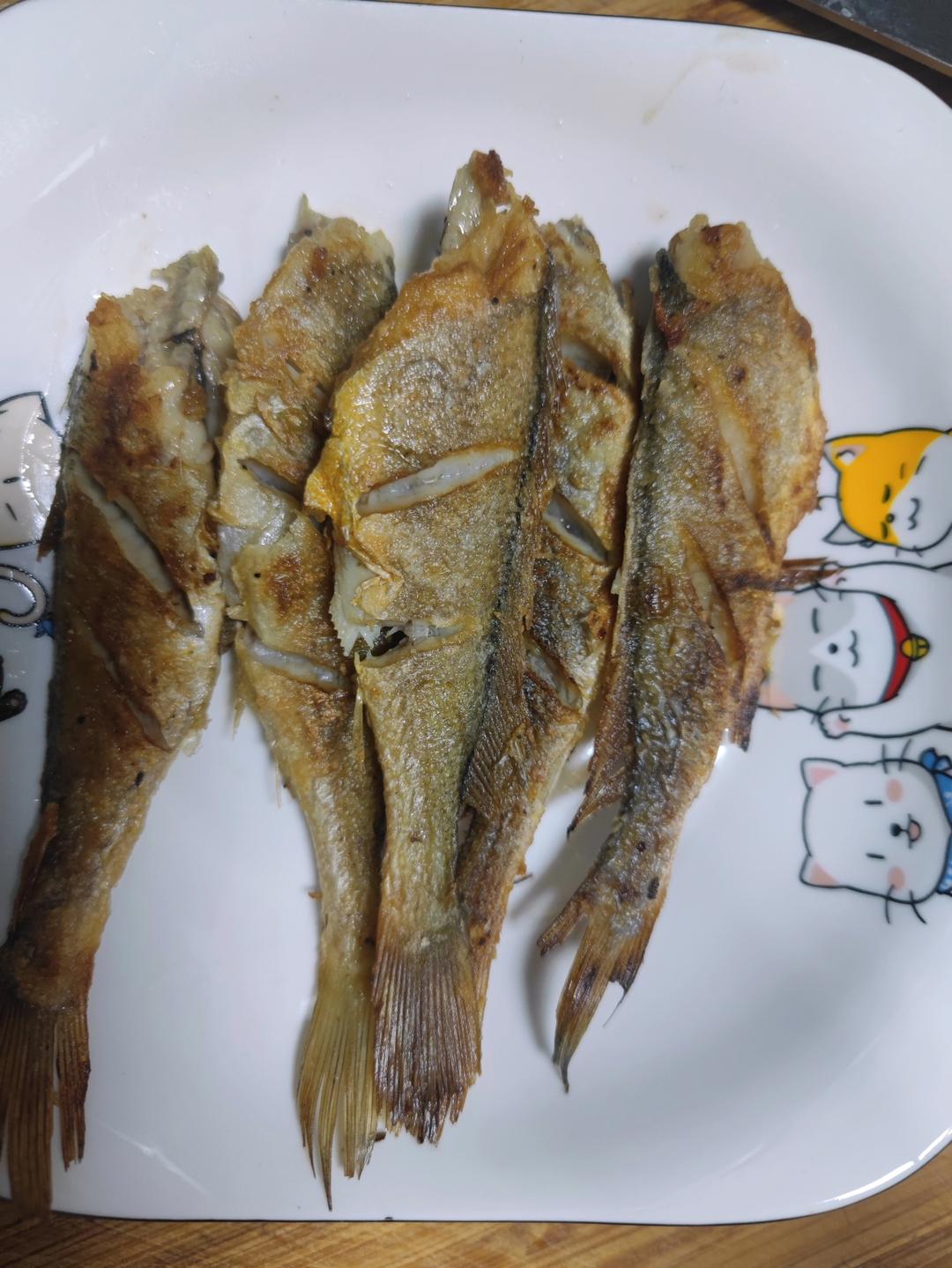 香煎小黄鱼