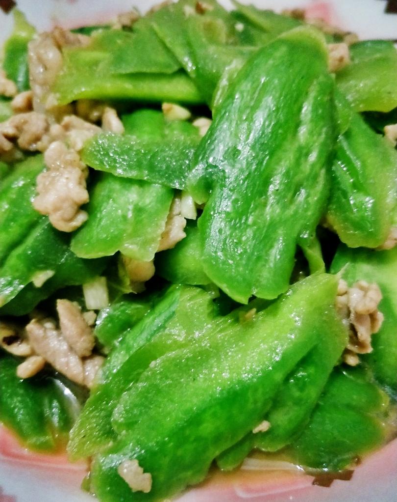 苦瓜炒肉的做法
