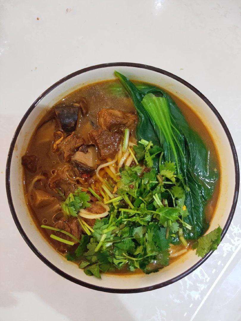 【红烧牛肉面】