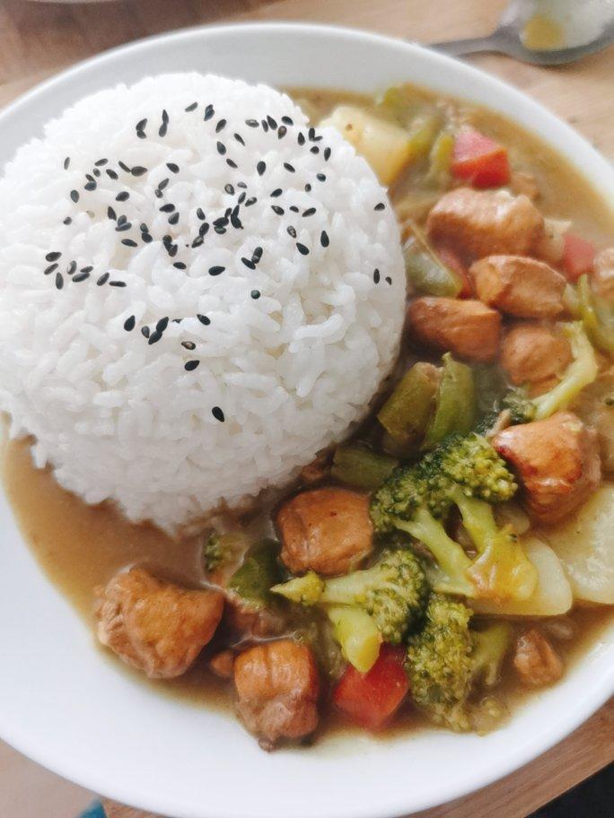 零失败日式咖喱鸡肉饭！！最正宗日本家庭做法！简单又好吃！