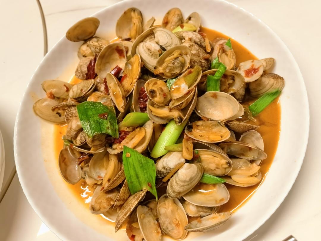 🔥超级简单的辣炒花蛤～味道绝对好吃到舔壳