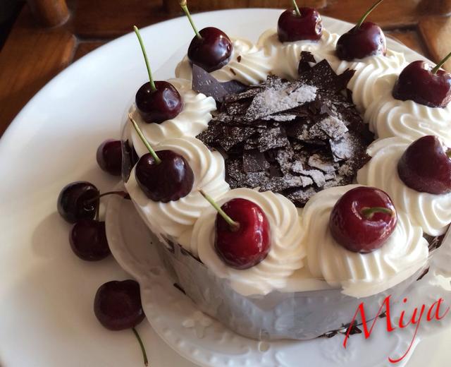 黑森林蛋糕（巧克力樱桃奶油蛋糕）-Miya的做法