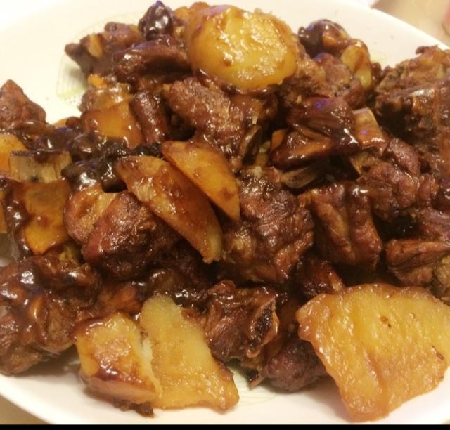 红烧土豆排骨的做法