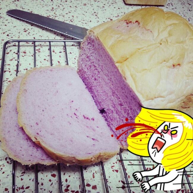 软妹到彪鼻血的面包机紫薯吐司的做法