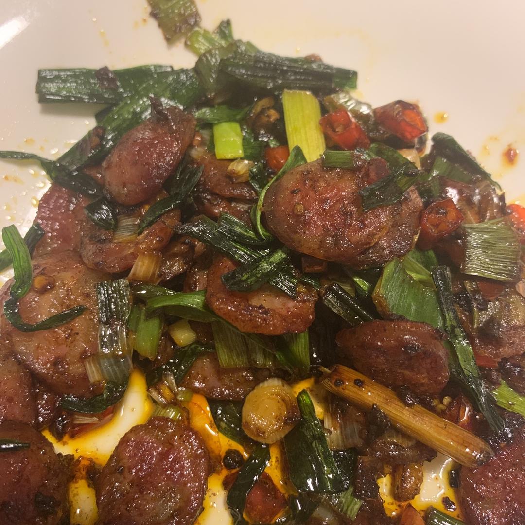 蒜苗炒香肠