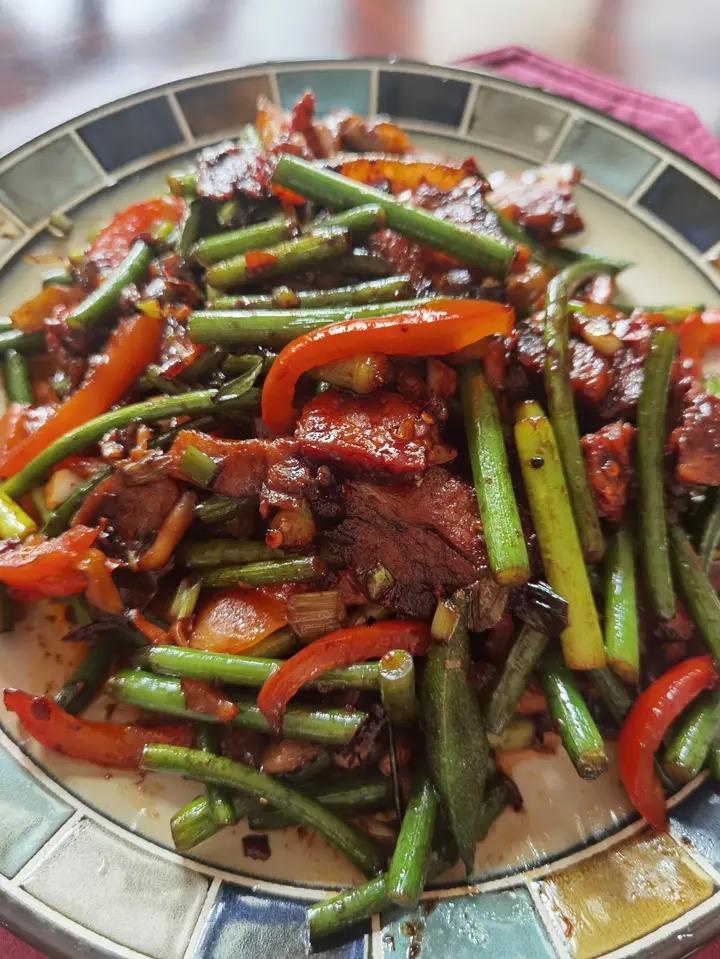 厨师长教你：“回锅肉”的正宗做法，先收藏