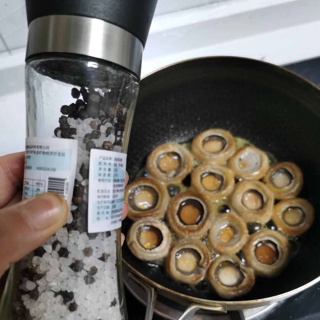 香煎口蘑  鲜的扭起来