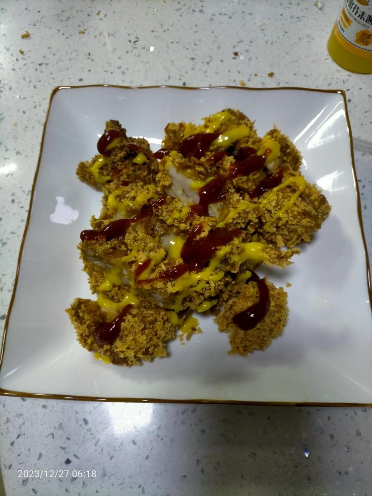 皮酥肉多汁的~炸鸡排