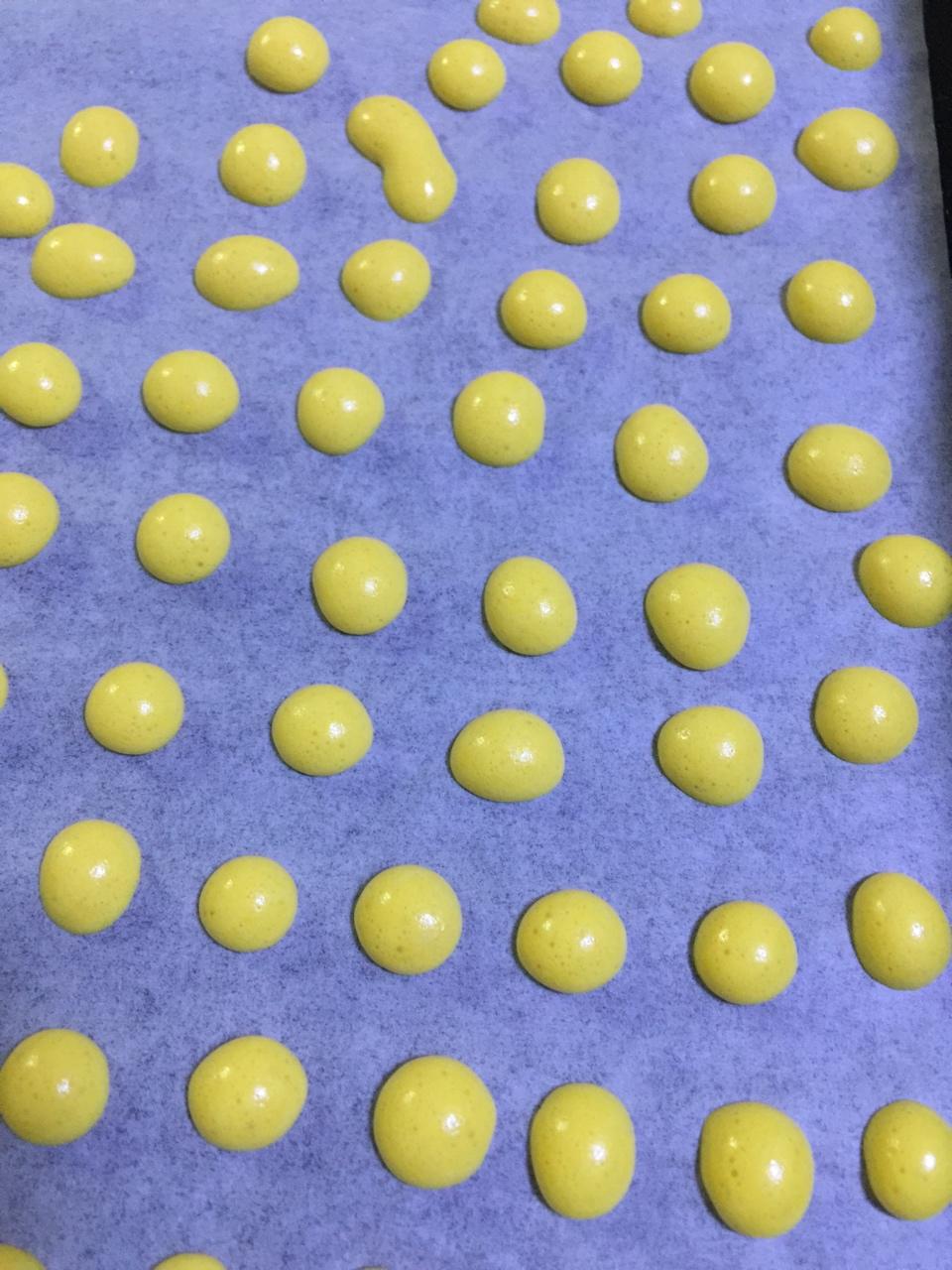 入口即化的无添加蛋黄溶豆