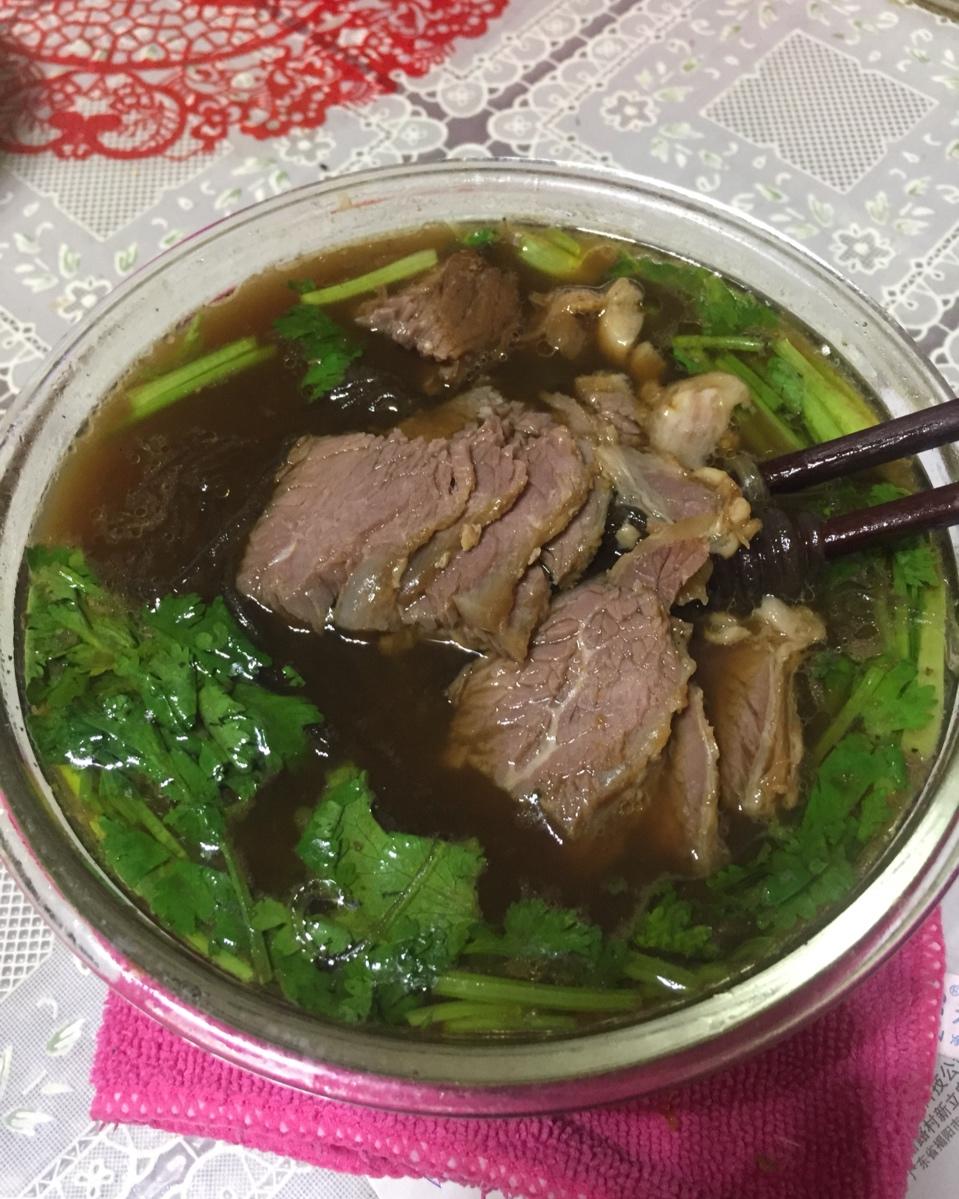 牛肉粉丝汤