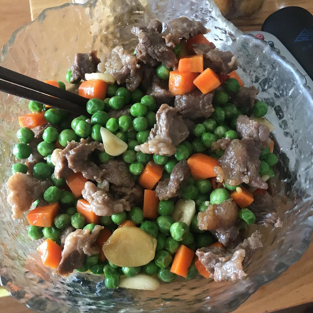 豌豆炒牛肉粒