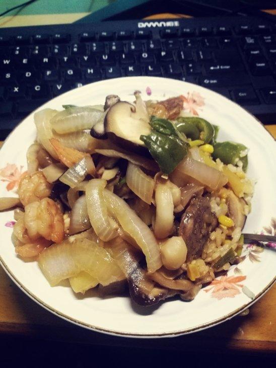 懒人必备～电饭煲腊肠焖饭