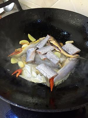 红烧海杂鱼的做法 步骤6