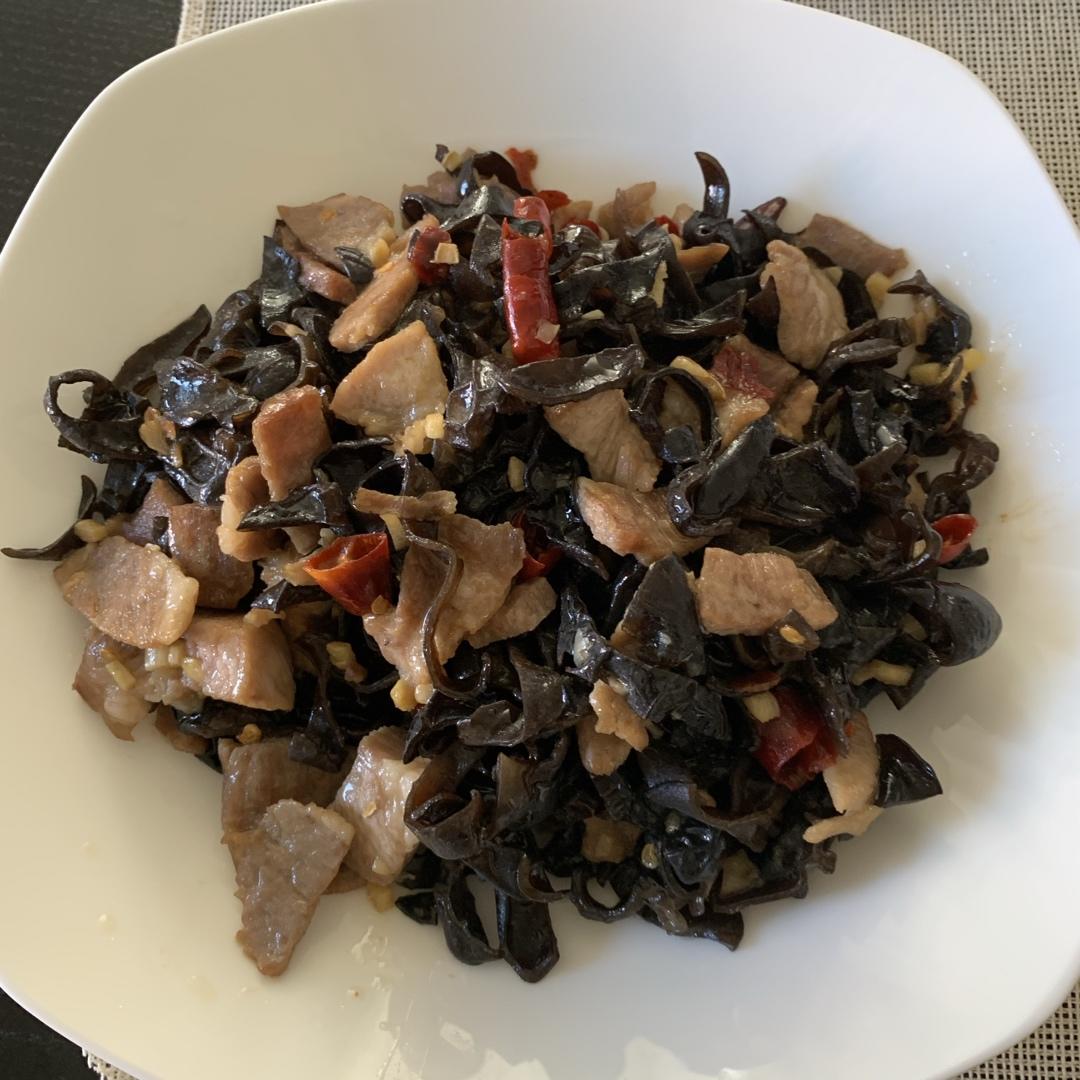 超下饭的木耳炒肉