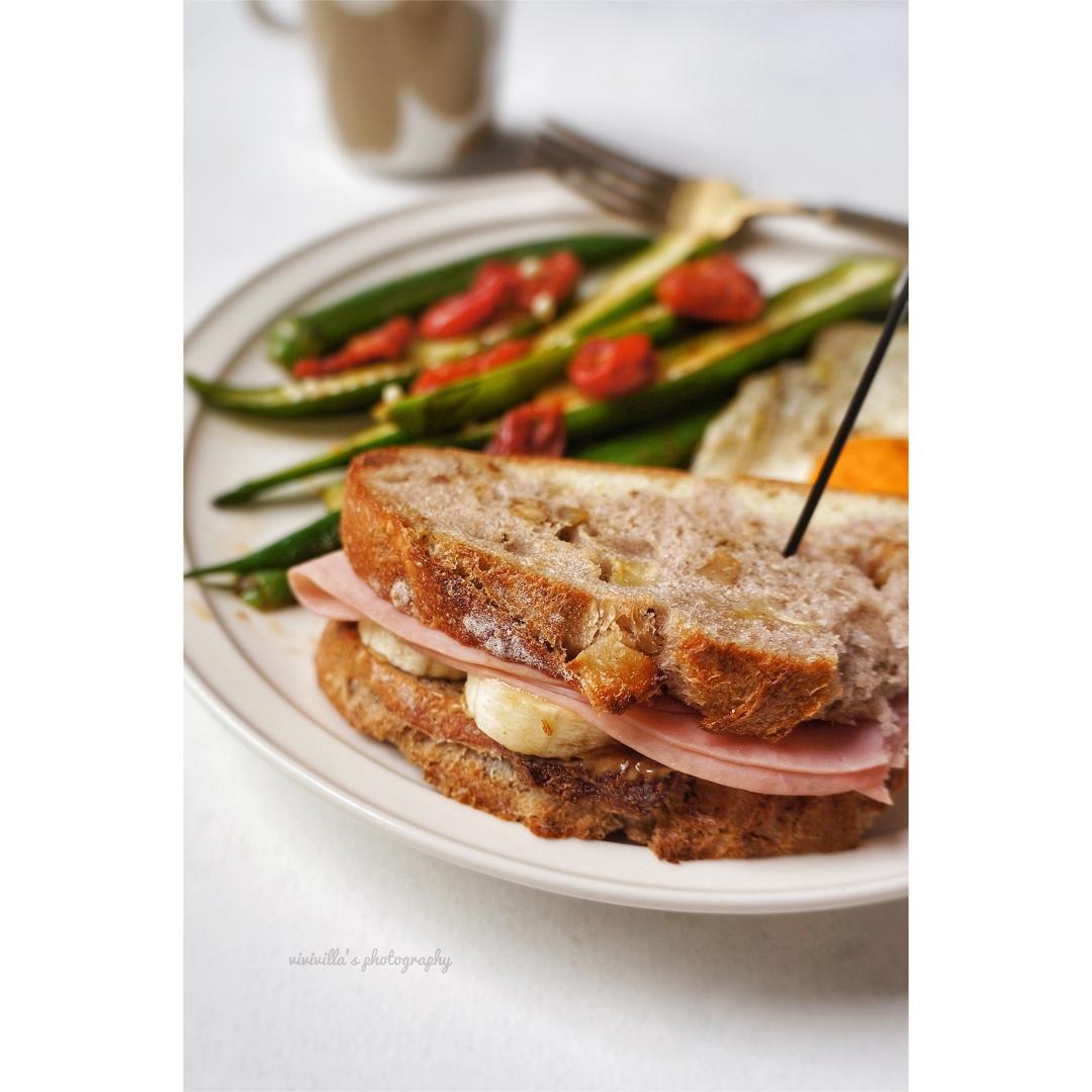 猫王三明治（The Elvis Sandwich）