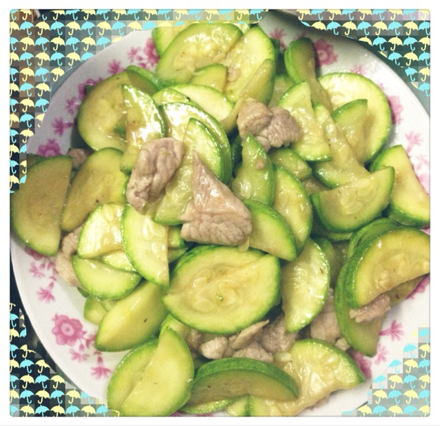西葫芦炒肉片