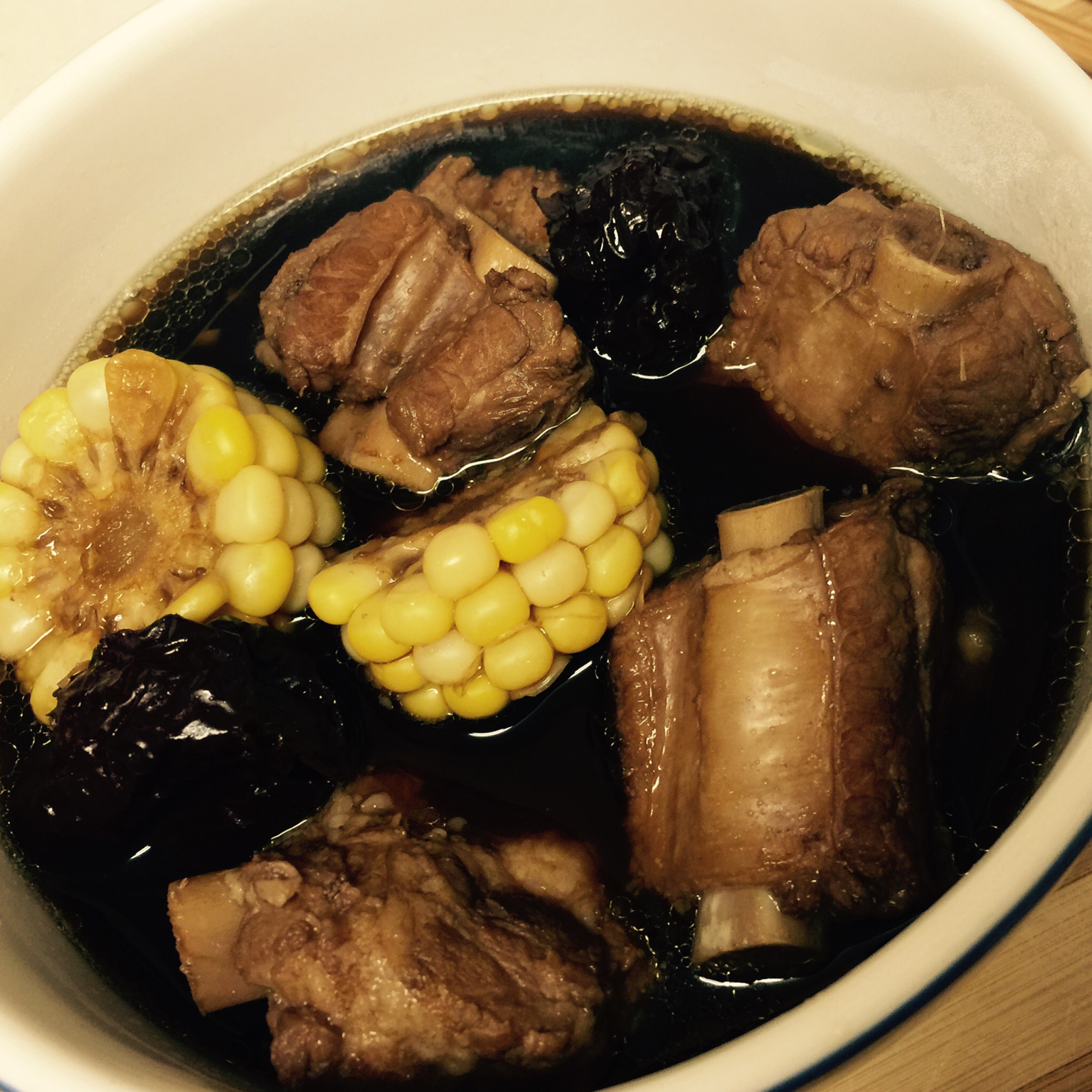 四物药炖排骨汤