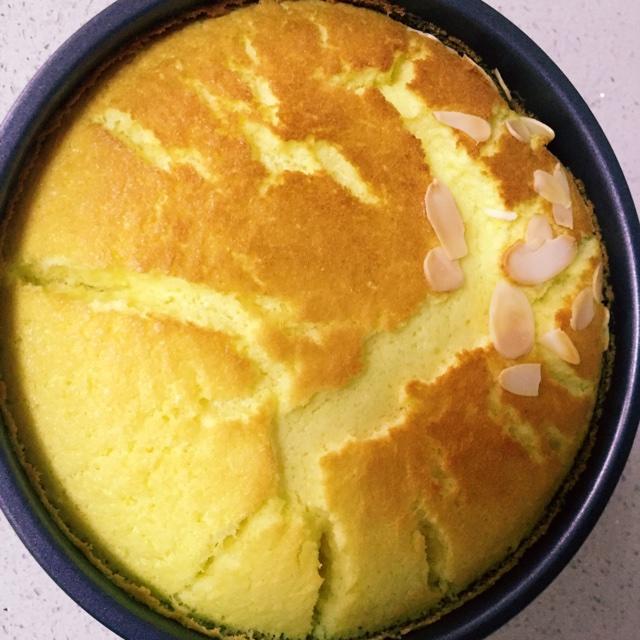 戚风奶油蛋糕卷