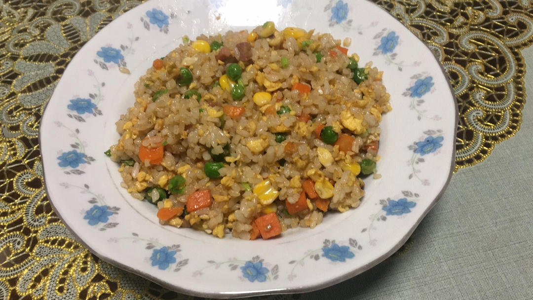 厨师长教你“蛋炒饭”如何做才好吃，答案都在这里面！