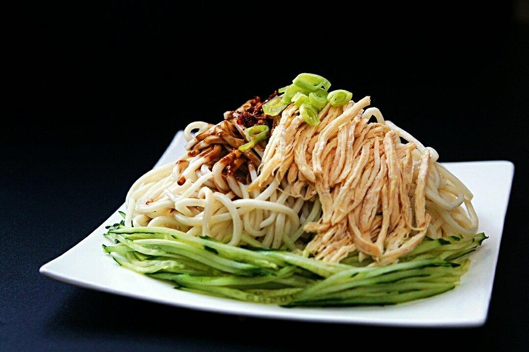 鸡丝凉面