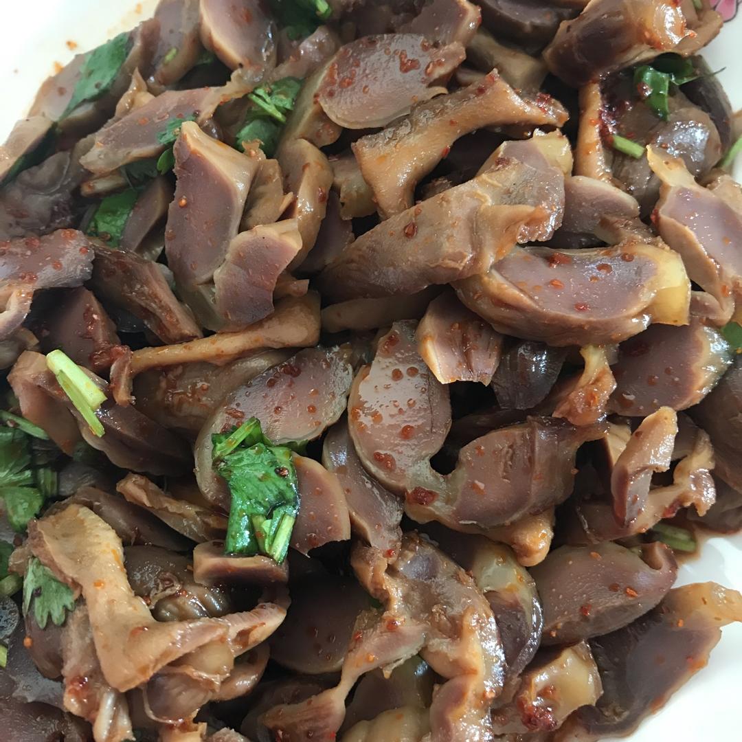                          做过 麻油香拌鸡胗 喜欢吃辣,放了点辣椒