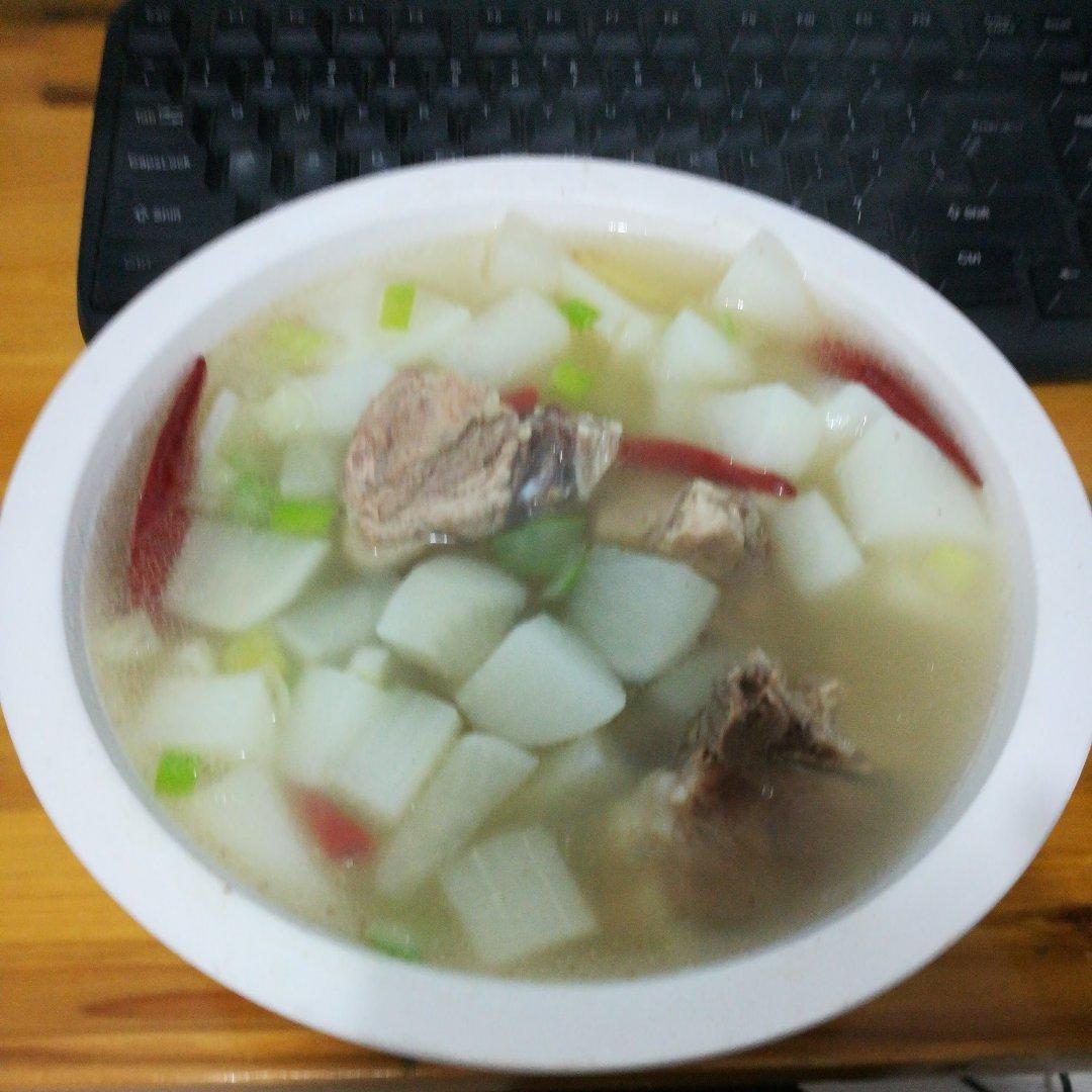 排骨萝卜汤