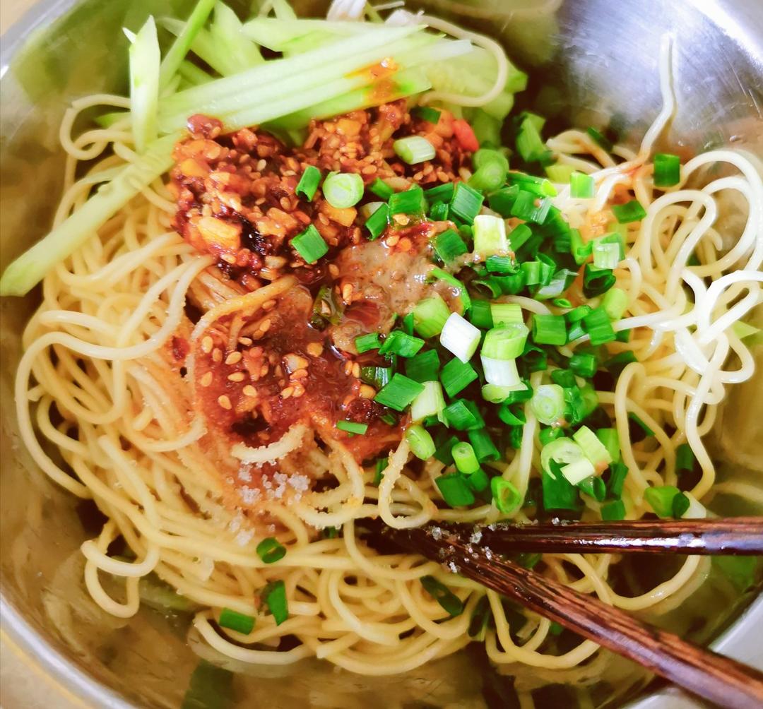 🥒鸡丝凉面