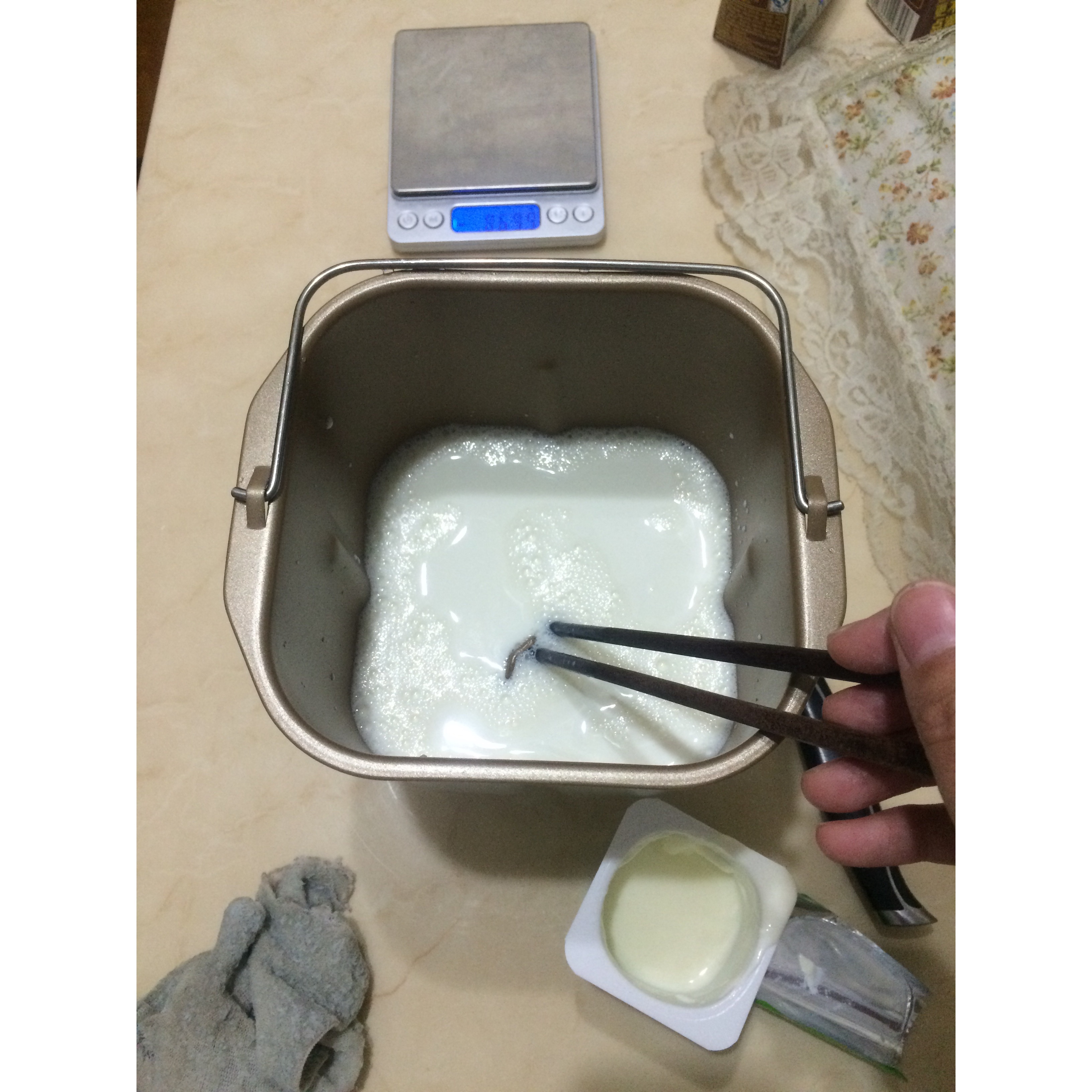 面包机酸奶