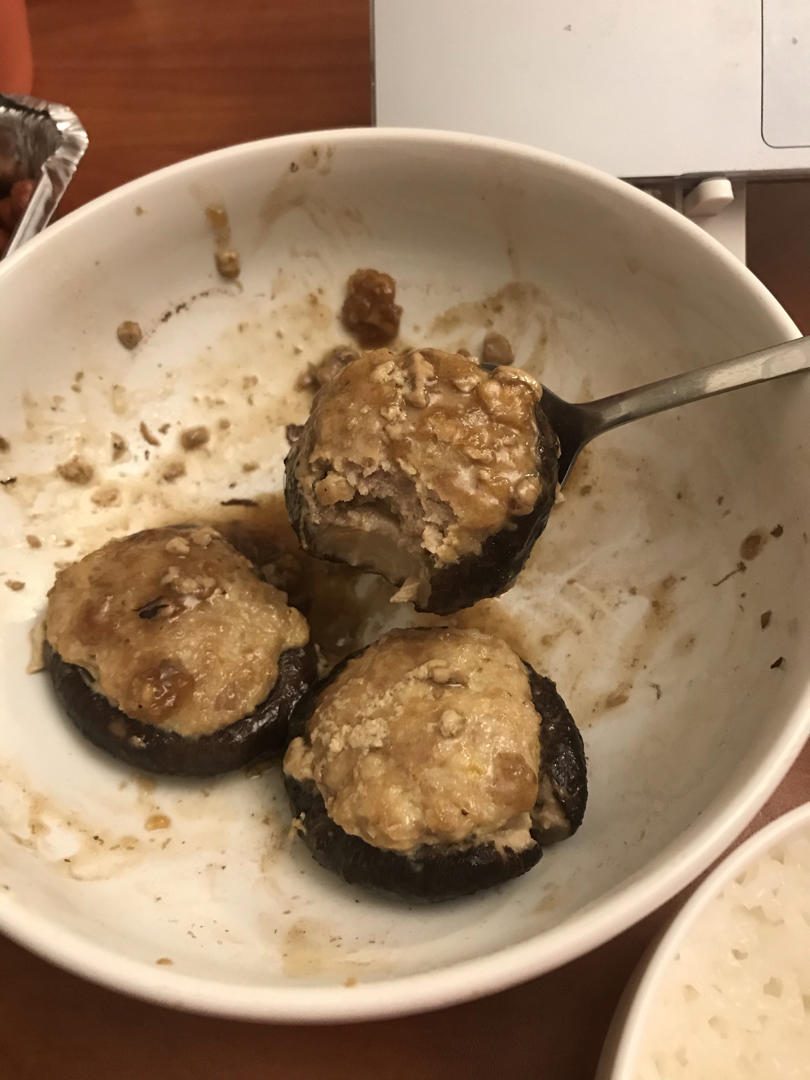 美味的肉酿香菇～～孩子爱吃的下饭菜