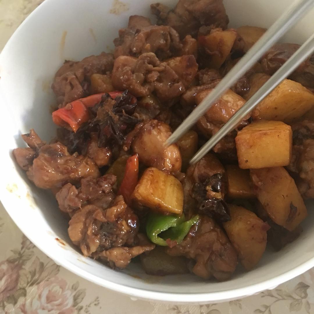 红烧土豆炖鸡腿