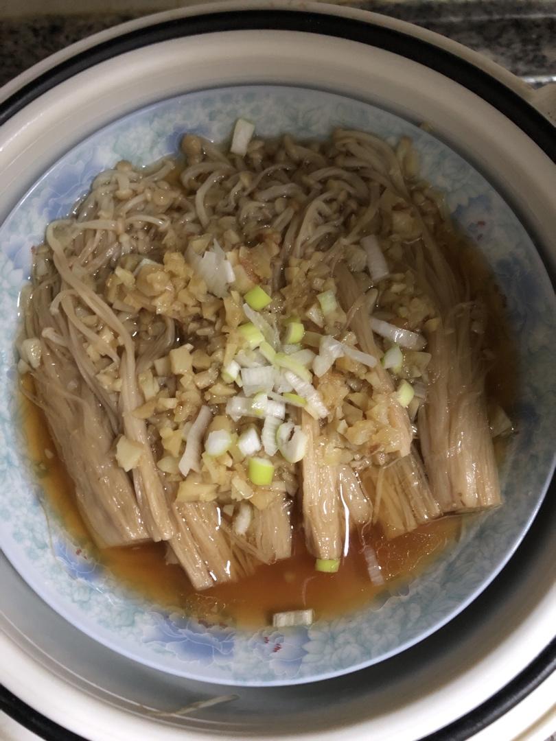 蒜蓉蒸金针菇