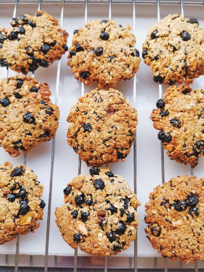 无数次翻牌の ·燕麦饼干🍪