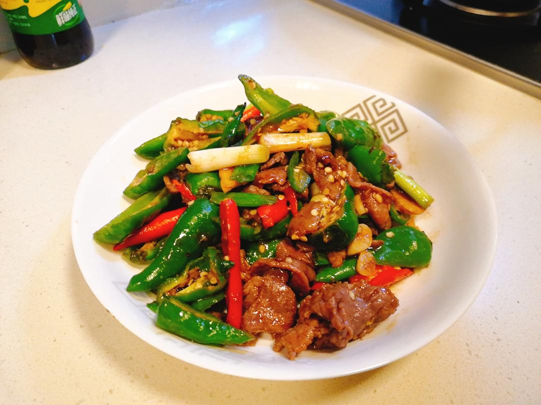 【小高姐】青椒牛肉 如何炒出嫩滑的牛肉
