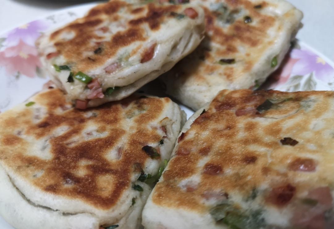 有谁在想念食堂的青椒火腿饼‼️