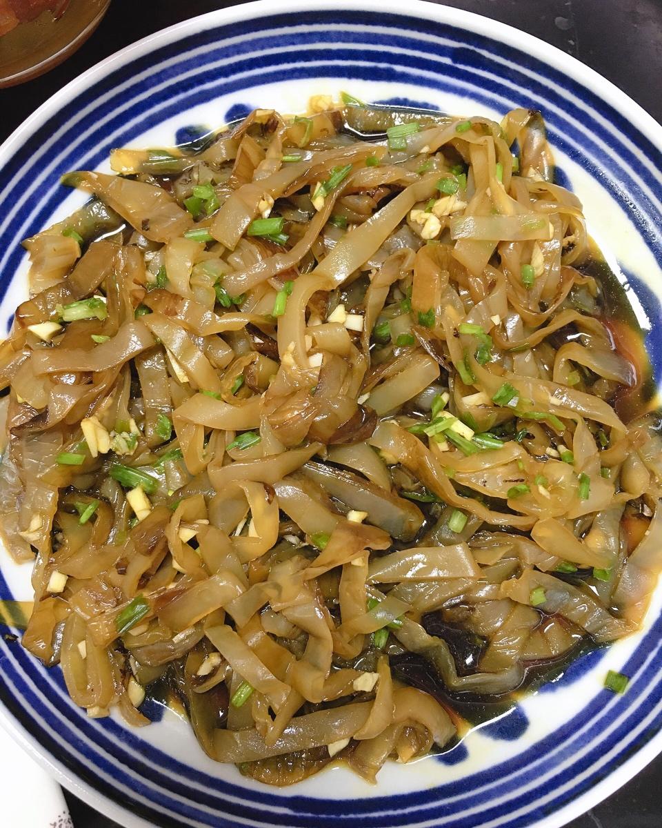 凉拌海蜇丝
