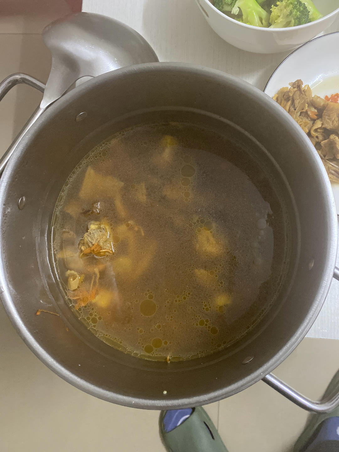 虫草花党参红枣母鸡汤