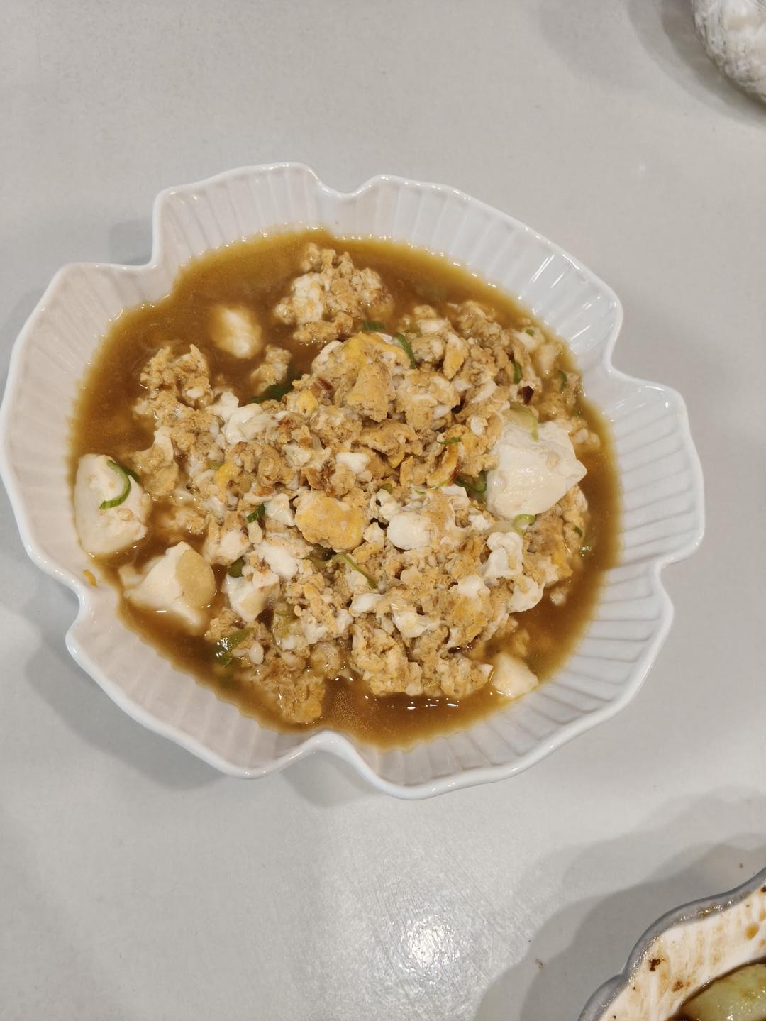 巨滑嫩可口的内酯豆腐抱蛋