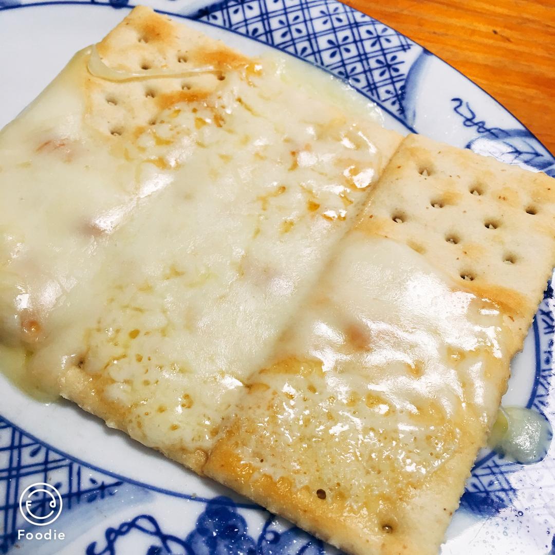 芝士苏打饼pizza